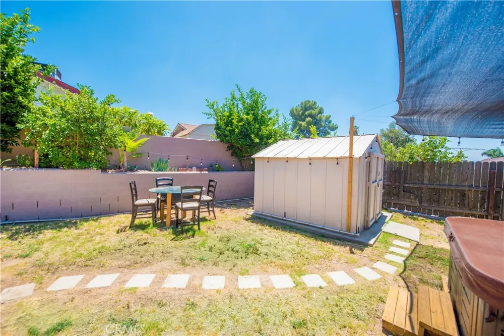 2905 Pepper Street Highland, CA 92346
