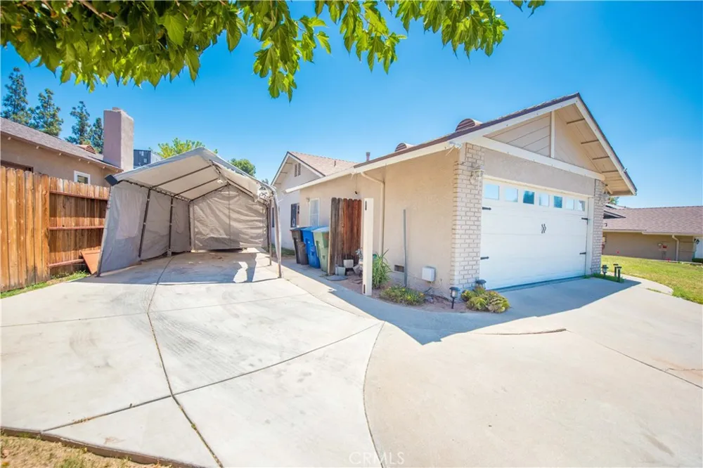 2905 Pepper Street Highland, CA 92346