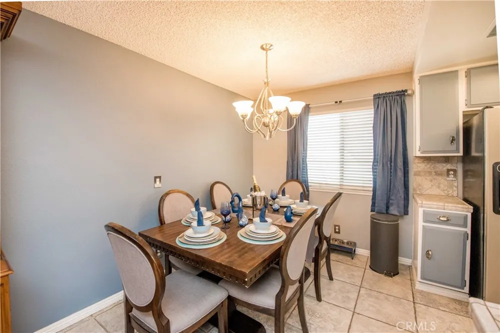 2905 Pepper Street Highland, CA 92346