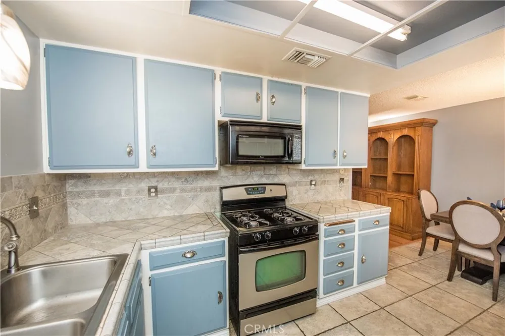 2905 Pepper Street Highland, CA 92346