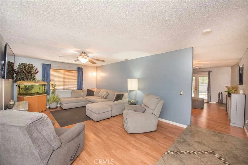 2905 Pepper Street Highland, CA 92346