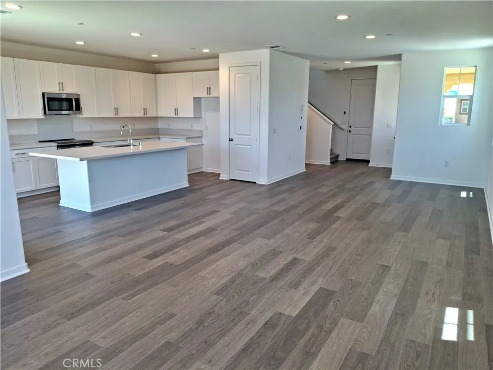 31326 SISKIYOU PASS COURT Winchester, CA 92596