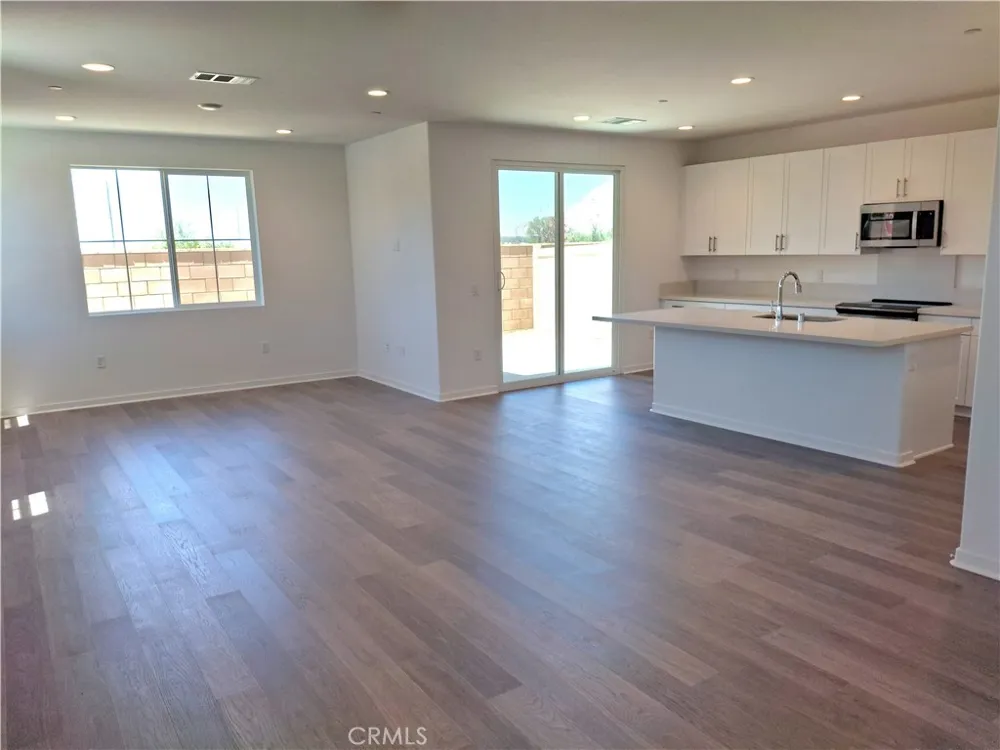 31326 SISKIYOU PASS COURT Winchester, CA 92596