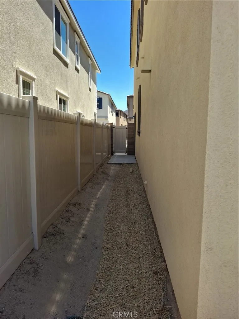 31326 SISKIYOU PASS COURT Winchester, CA 92596