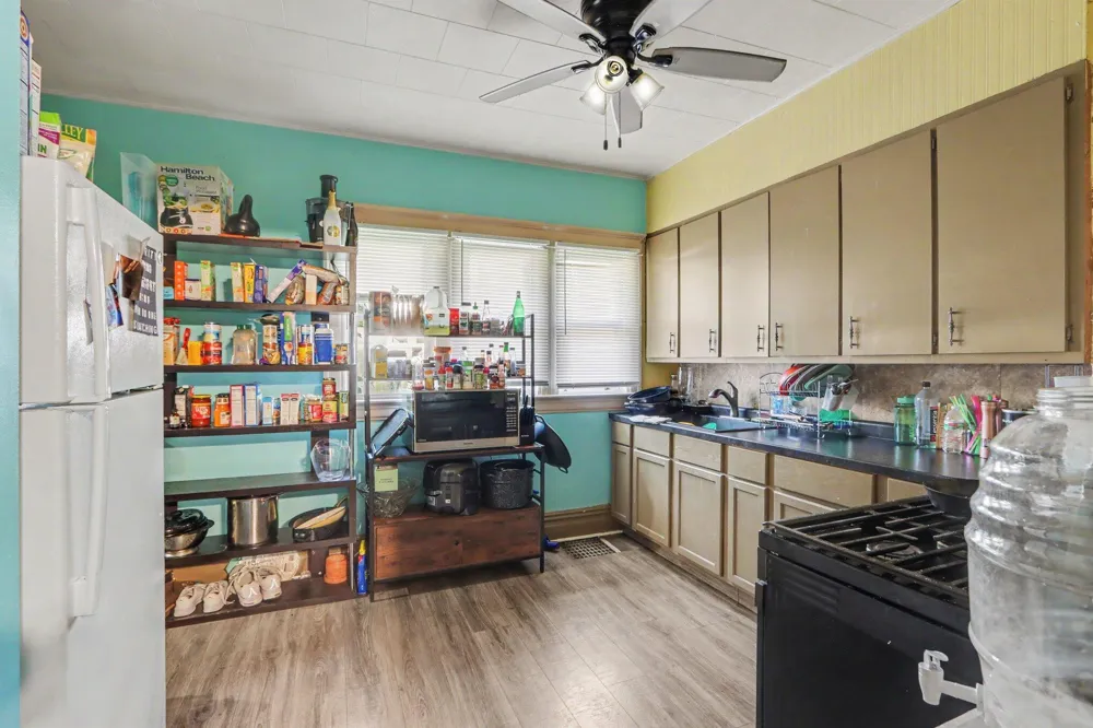 241 Avenue A Springfield, MI 49037
