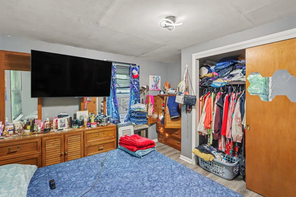 241 Avenue A Springfield, MI 49037
