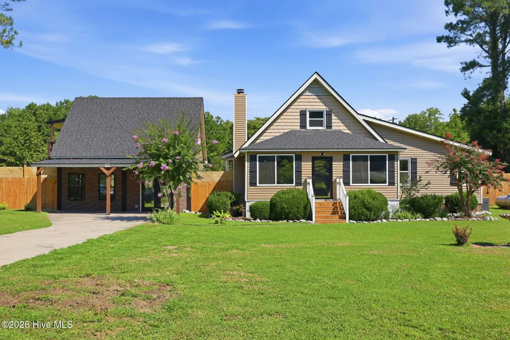 208 Dixon Circle Washington, NC 27889