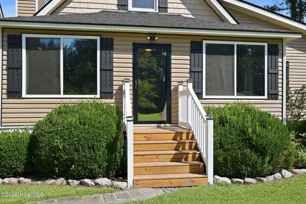 208 Dixon Circle Washington, NC 27889