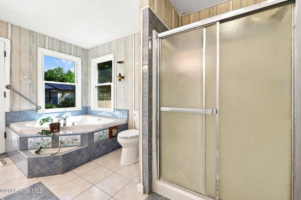 208 Dixon Circle Washington, NC 27889
