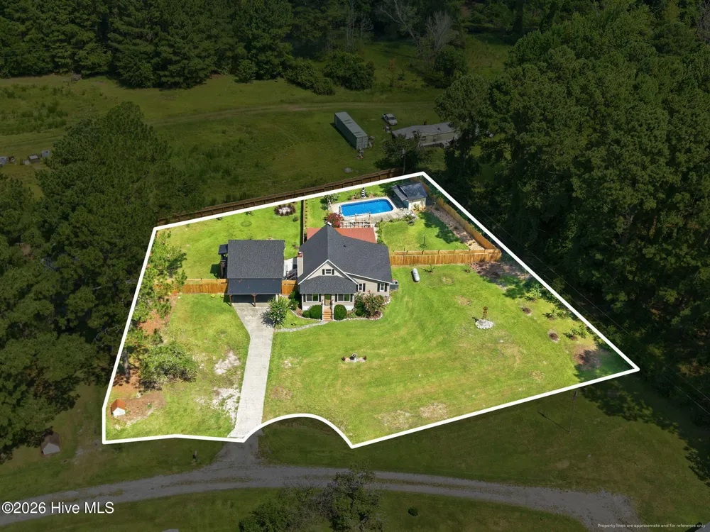 208 Dixon Circle Washington, NC 27889