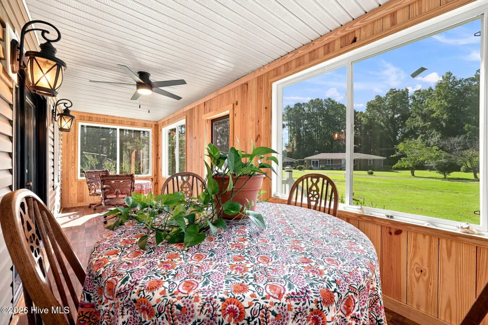208 Dixon Circle Washington, NC 27889