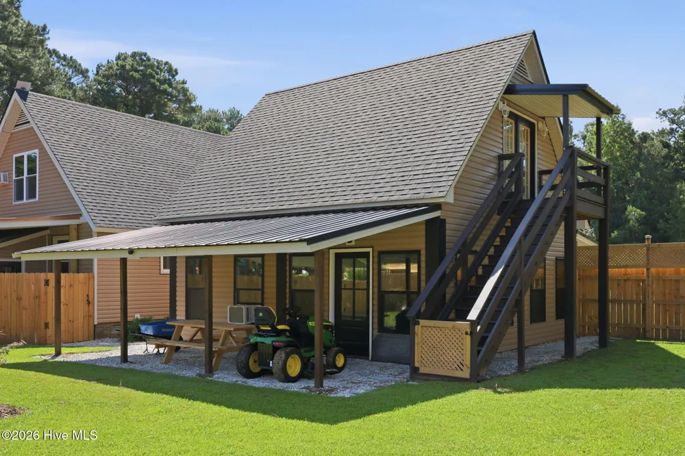 208 Dixon Circle Washington, NC 27889