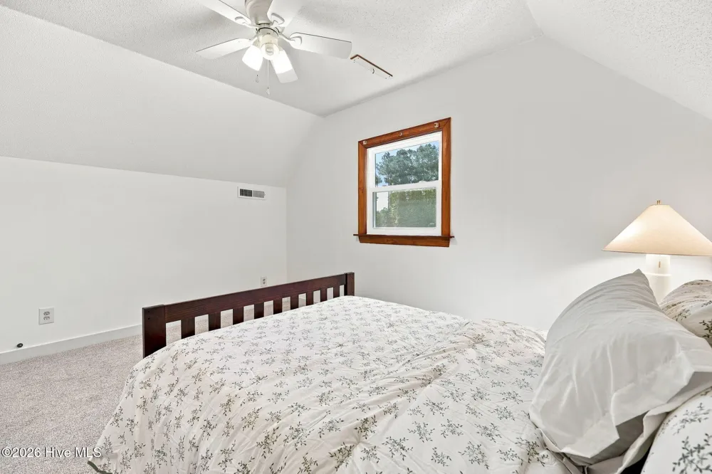 208 Dixon Circle Washington, NC 27889