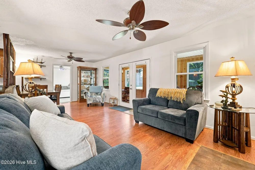 208 Dixon Circle Washington, NC 27889