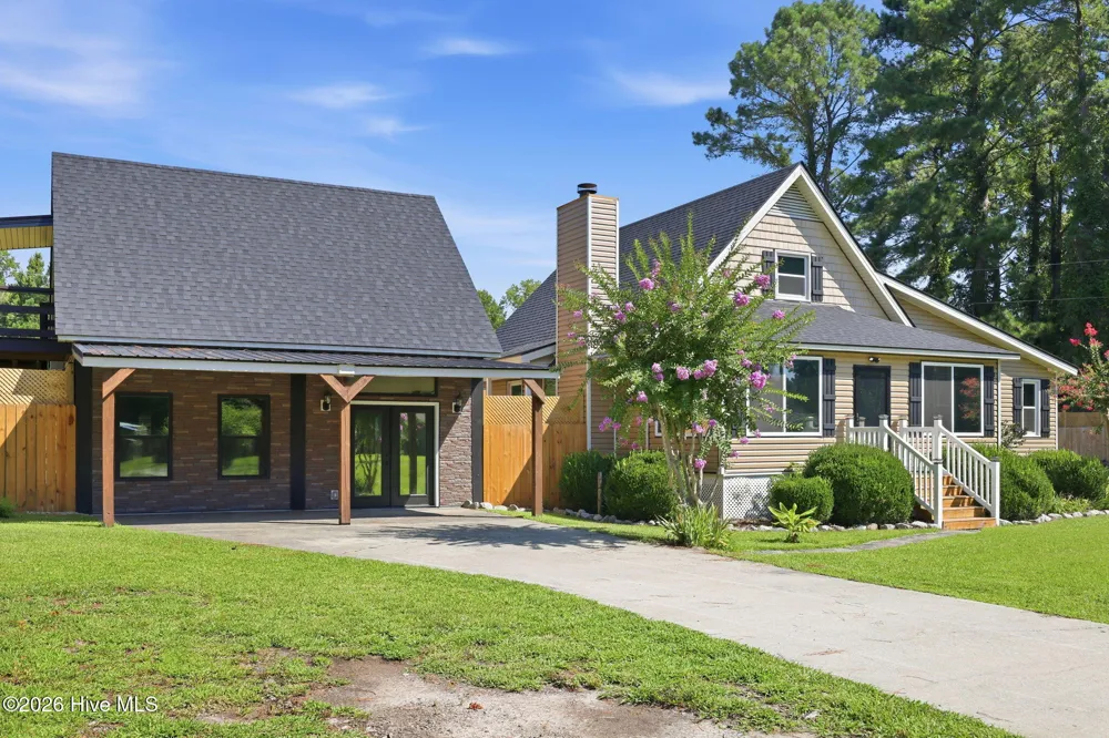 208 Dixon Circle Washington, NC 27889