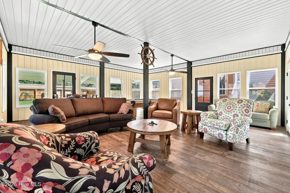 208 Dixon Circle Washington, NC 27889