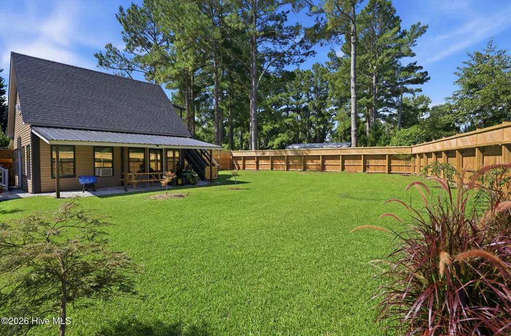 208 Dixon Circle Washington, NC 27889