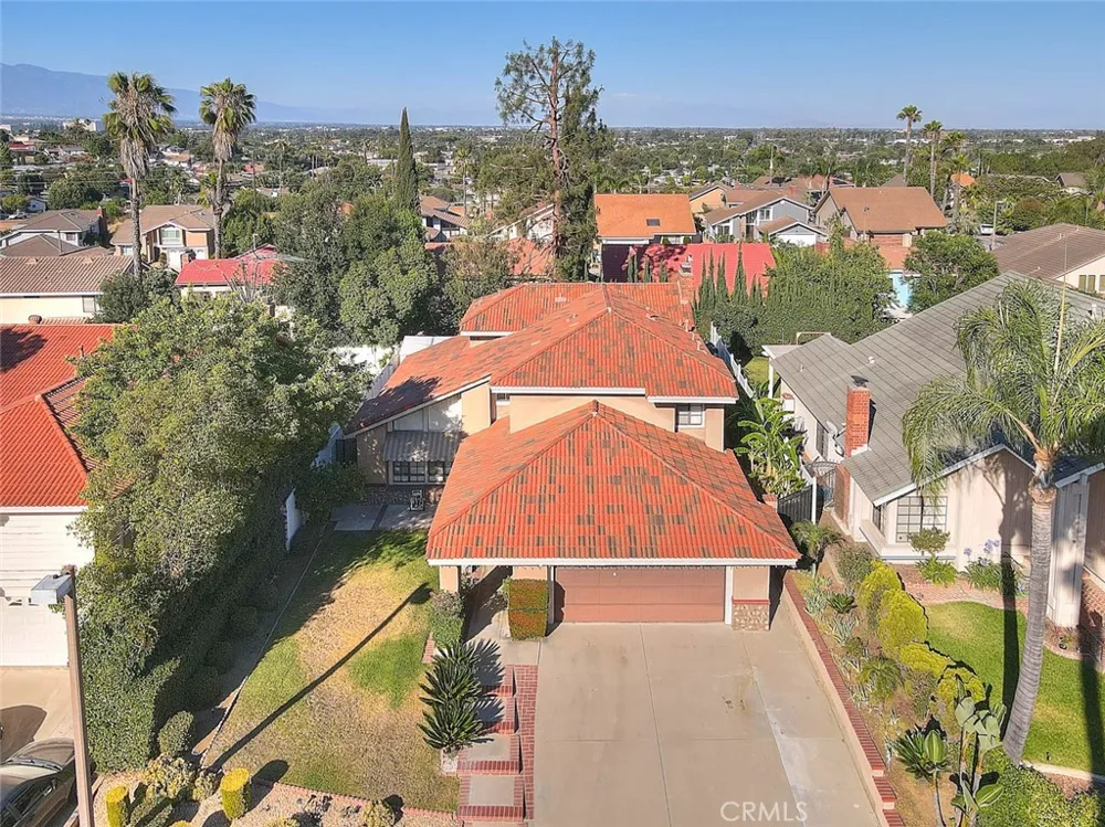 16 Sunset Ridge Pomona, CA 91766