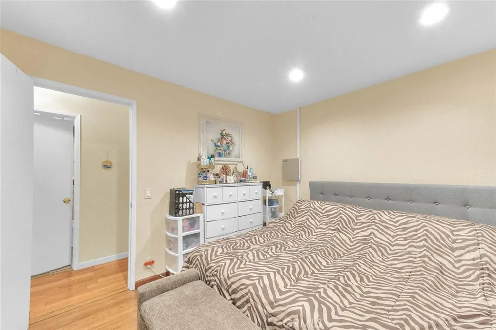 16 Sunset Ridge Pomona, CA 91766