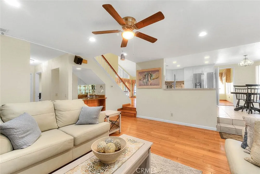 16 Sunset Ridge Pomona, CA 91766
