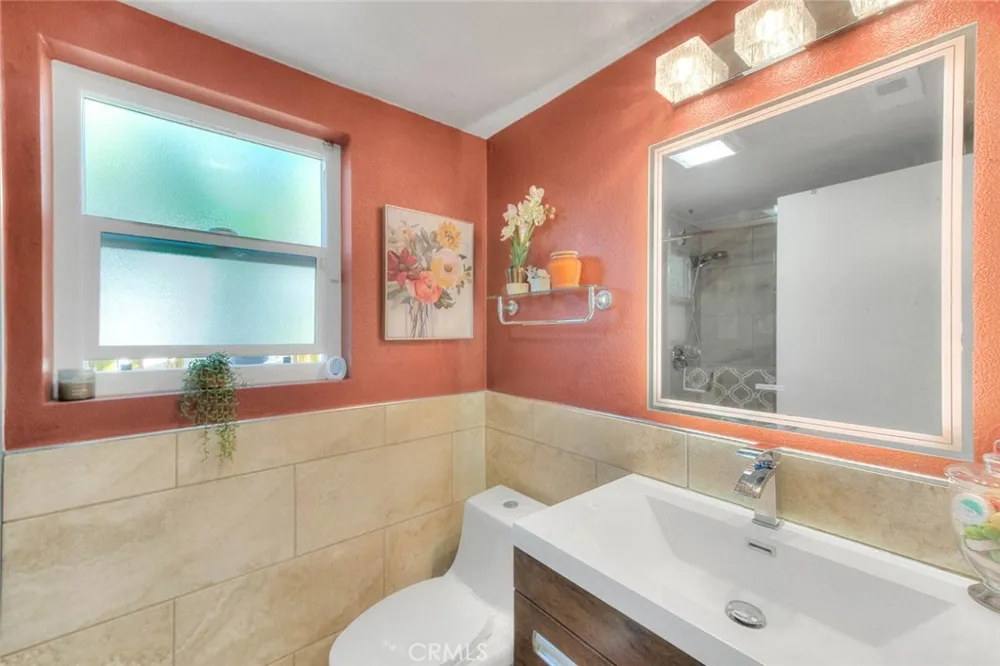 16 Sunset Ridge Pomona, CA 91766