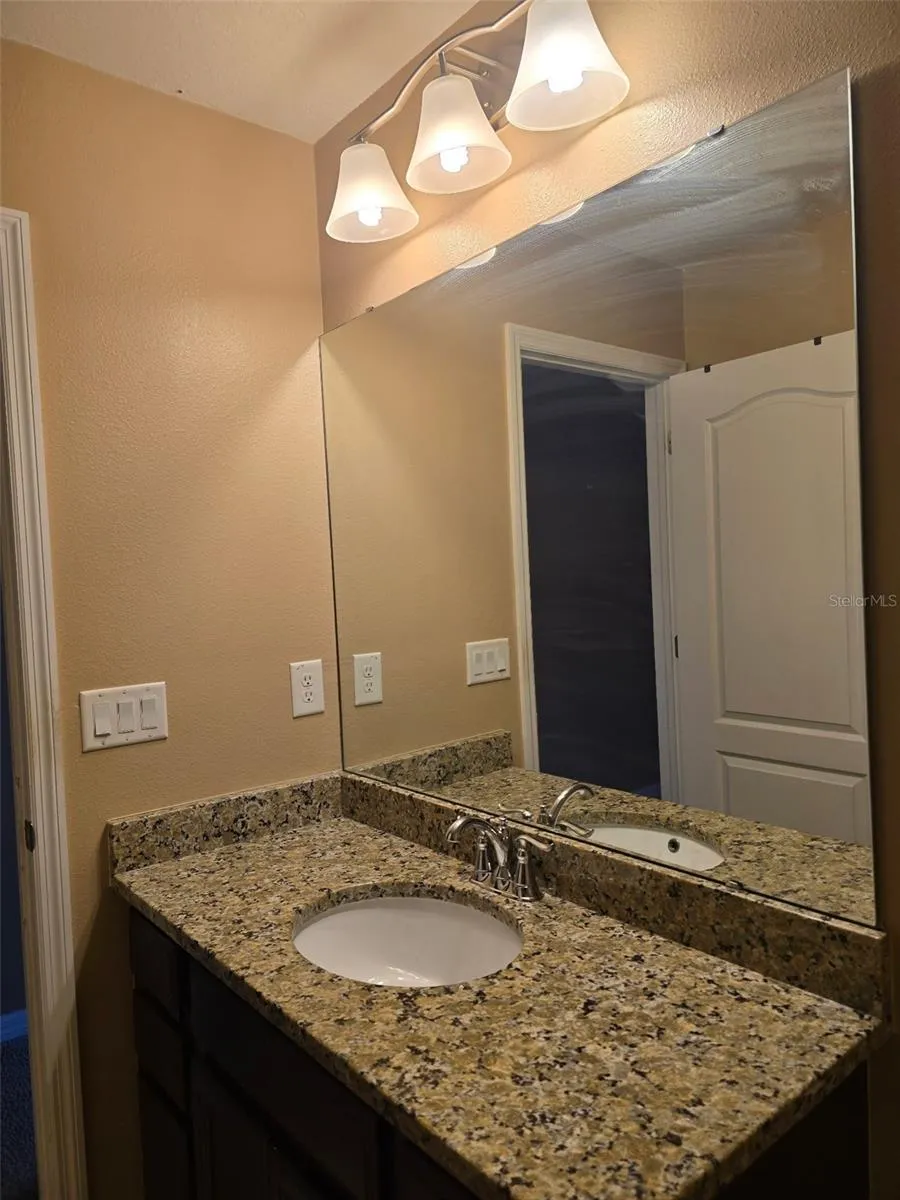 2157 BROADWAY VIEW AVENUE Brandon, FL 33510