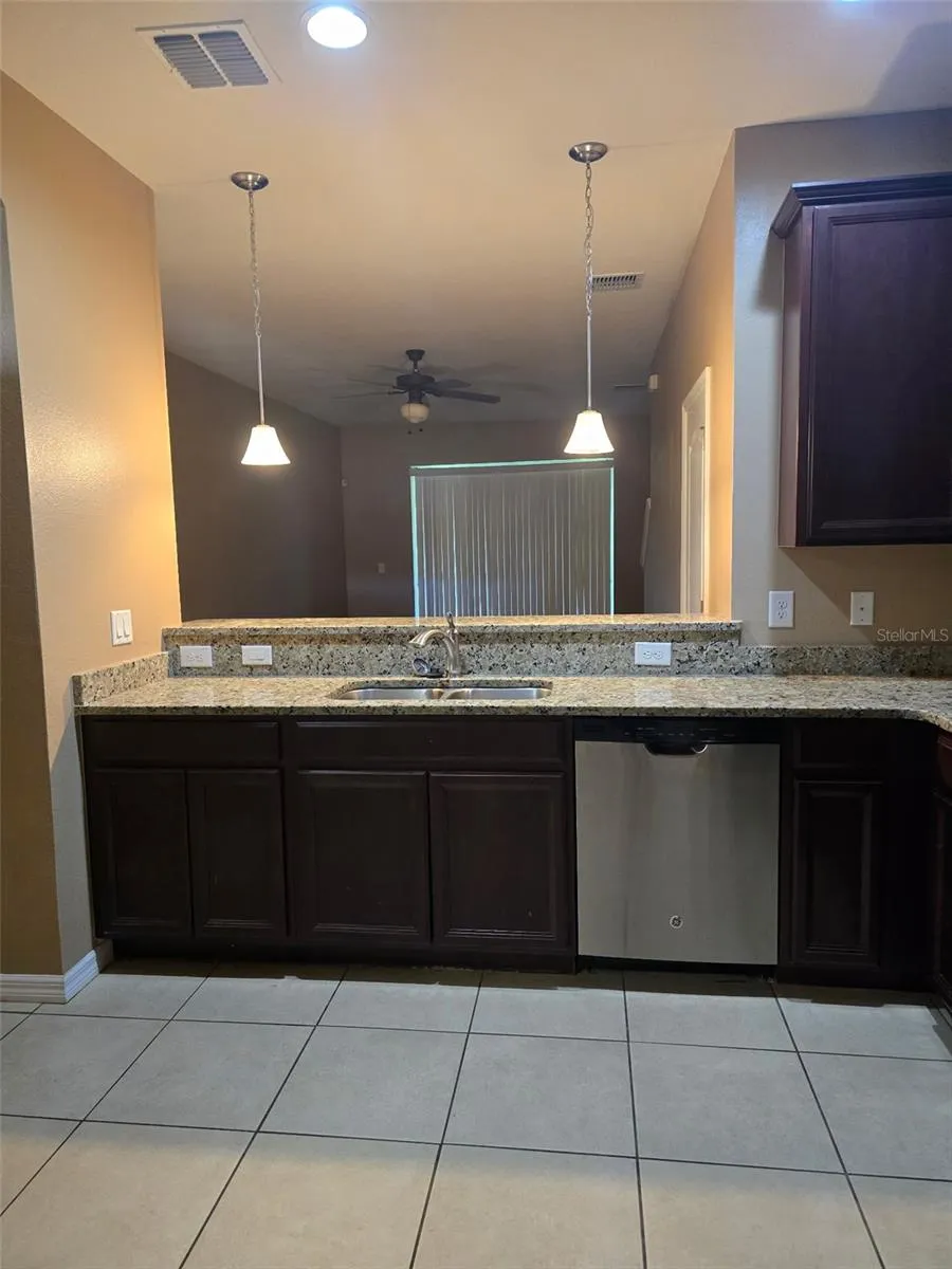 2157 BROADWAY VIEW AVENUE Brandon, FL 33510