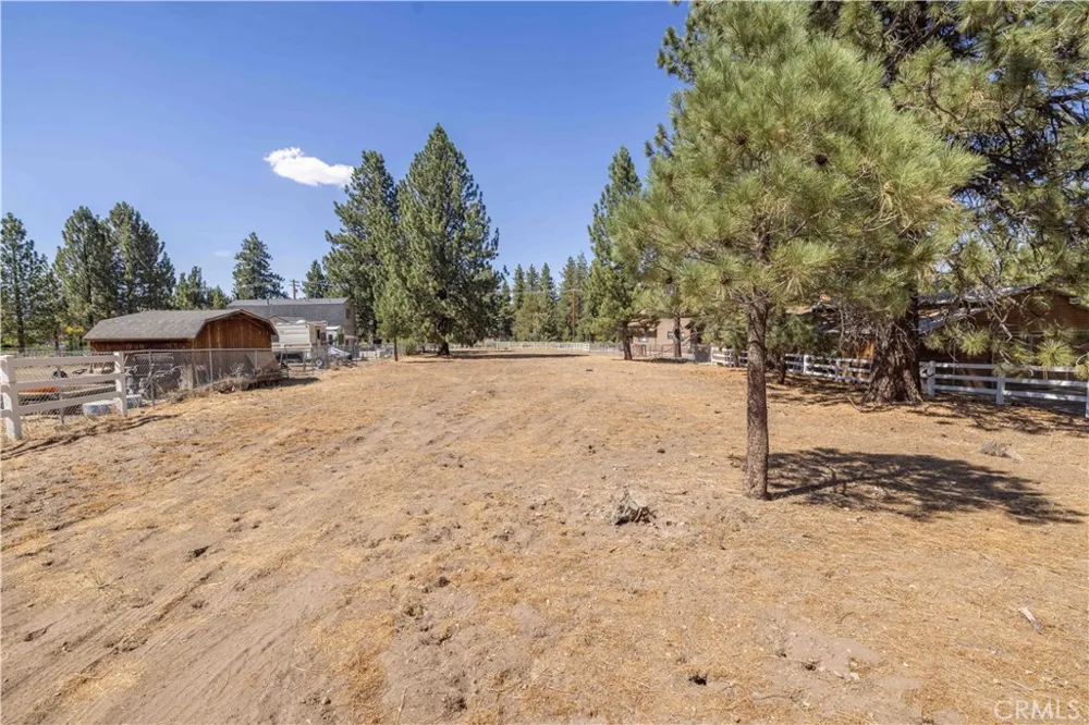 2146 Glencove Big Bear City, CA 92314