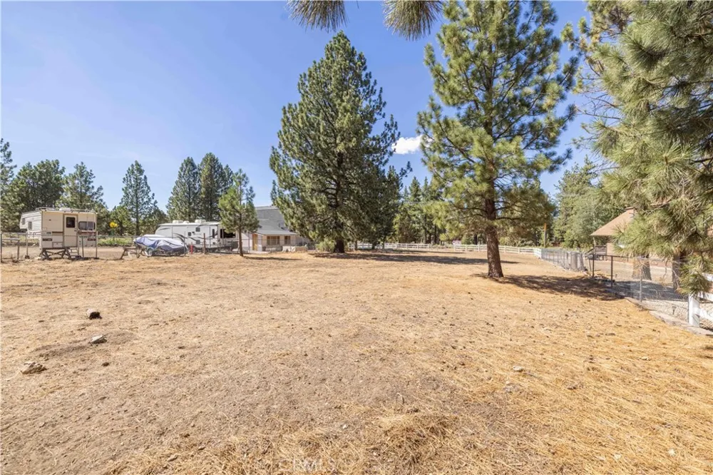 2146 Glencove Big Bear City, CA 92314