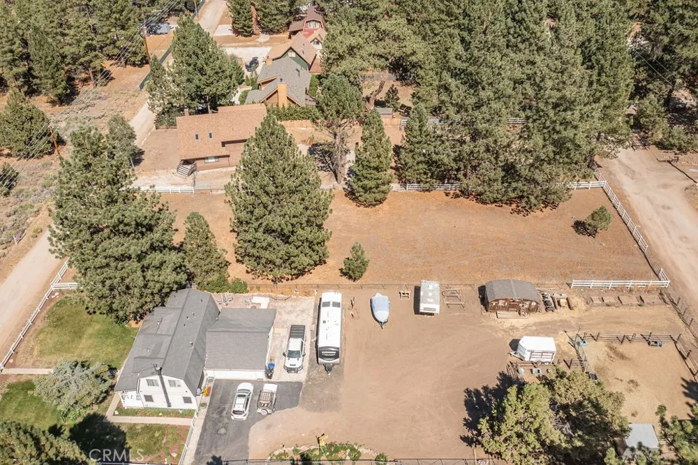 2146 Glencove Big Bear City, CA 92314