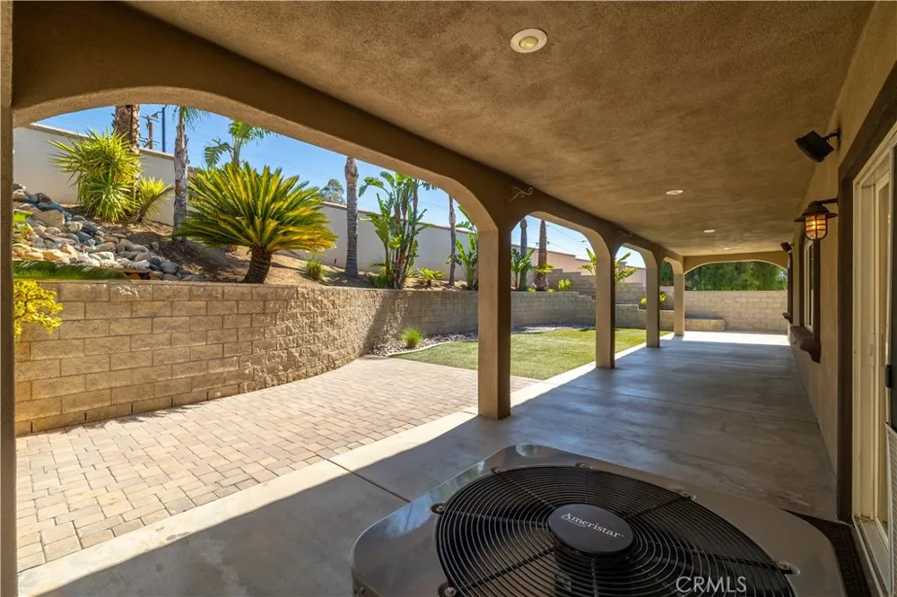 31028 Emperor Drive Canyon Lake, CA 92587