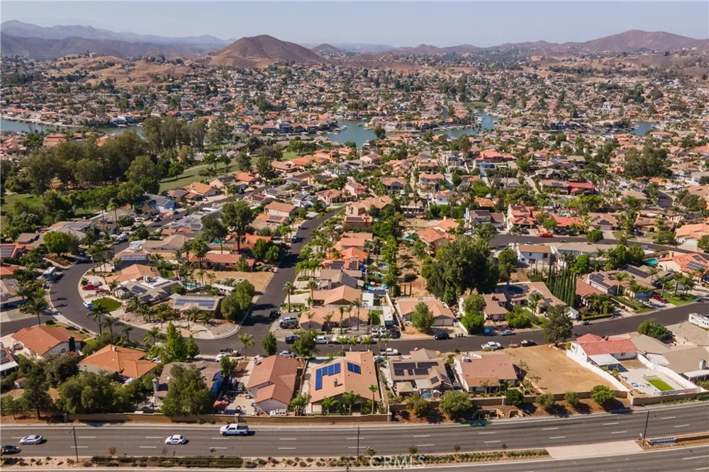 31028 Emperor Drive Canyon Lake, CA 92587