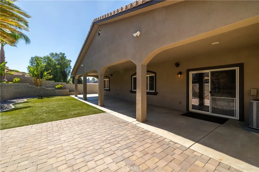 31028 Emperor Drive Canyon Lake, CA 92587
