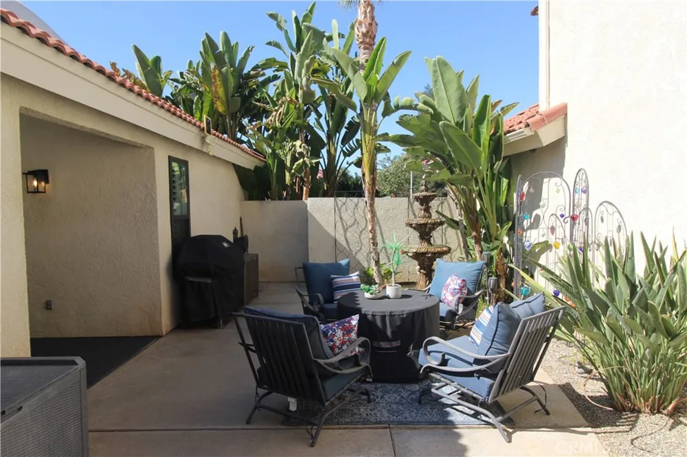 8205 New Castle Street Bakersfield, CA 93311