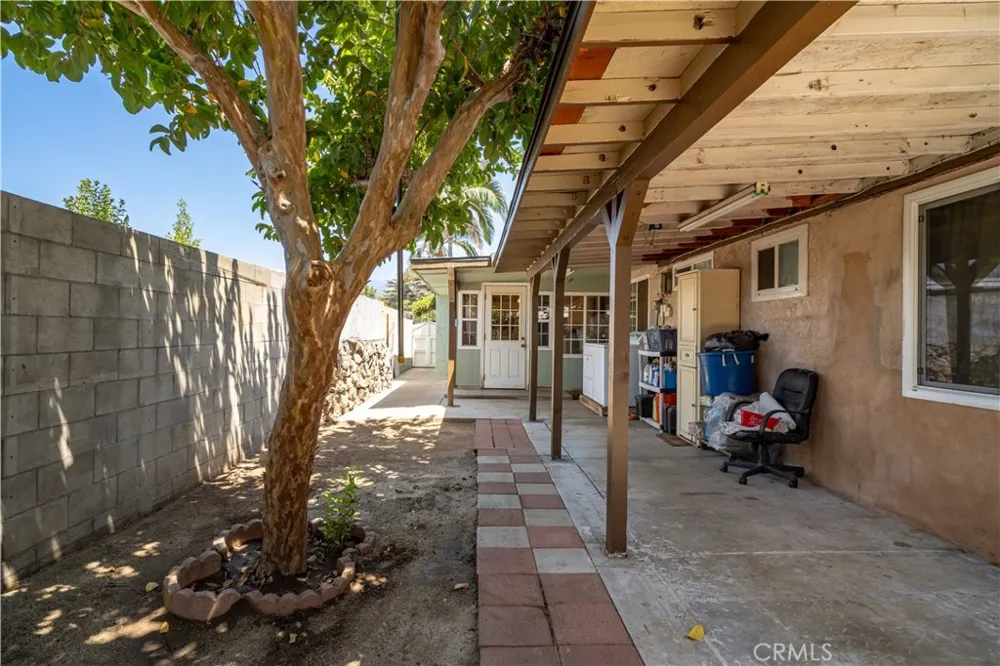 18438 E Citrus Edge Azusa, CA 91702