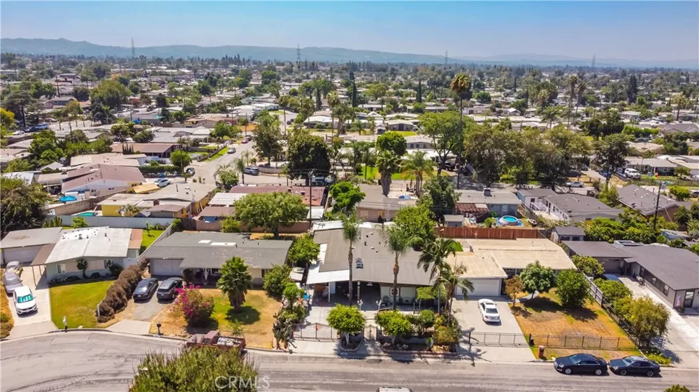 18438 E Citrus Edge Azusa, CA 91702
