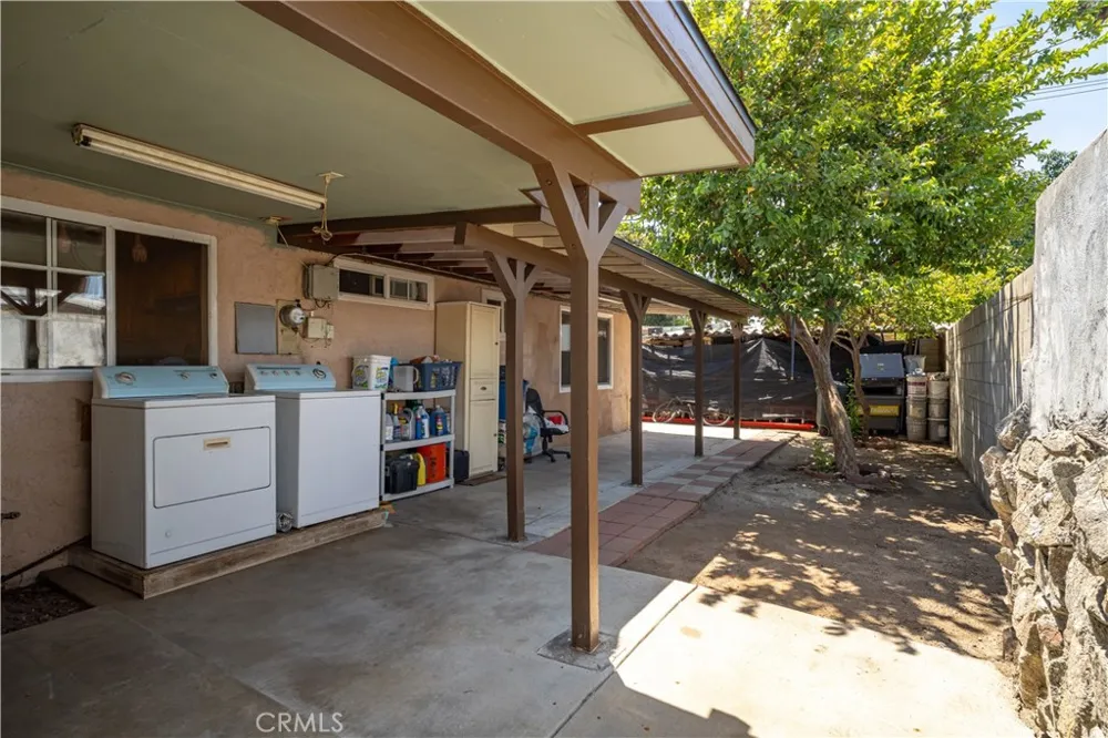 18438 E Citrus Edge Azusa, CA 91702