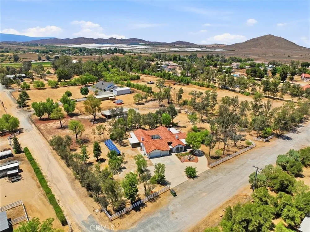22801 Norbert Street Lake Mathews, CA 92570