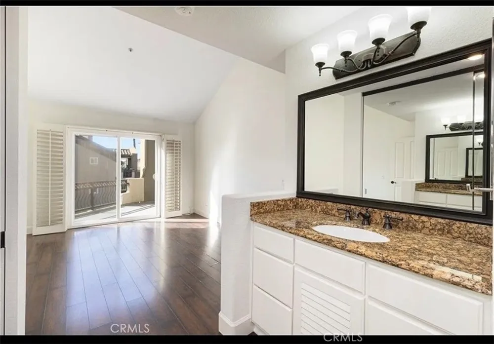 430 Lake Street Huntington Beach, CA 92648