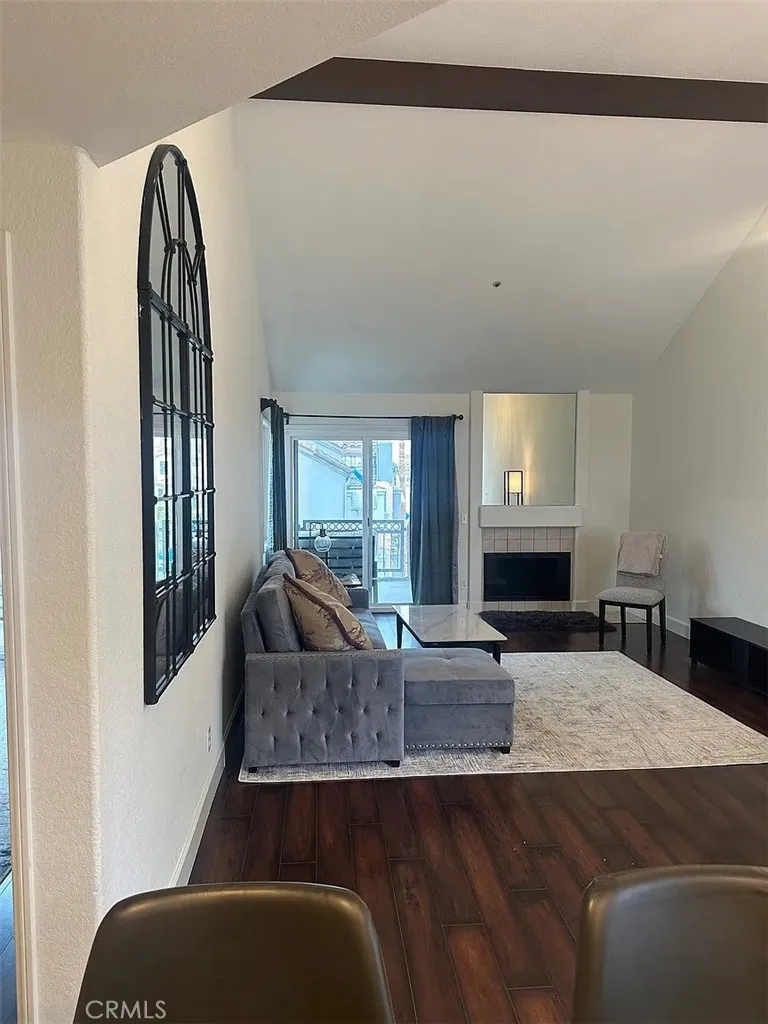 430 Lake Street Huntington Beach, CA 92648
