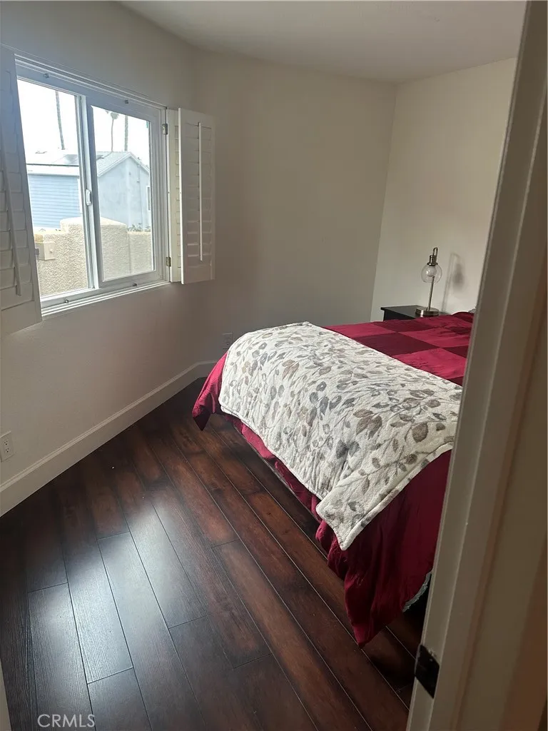 430 Lake Street Huntington Beach, CA 92648