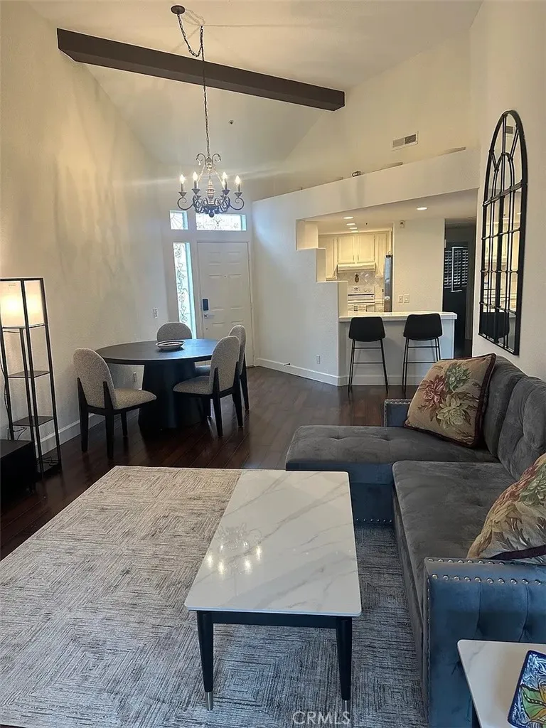 430 Lake Street Huntington Beach, CA 92648