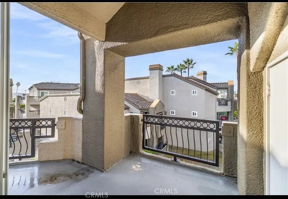 430 Lake Street Huntington Beach, CA 92648