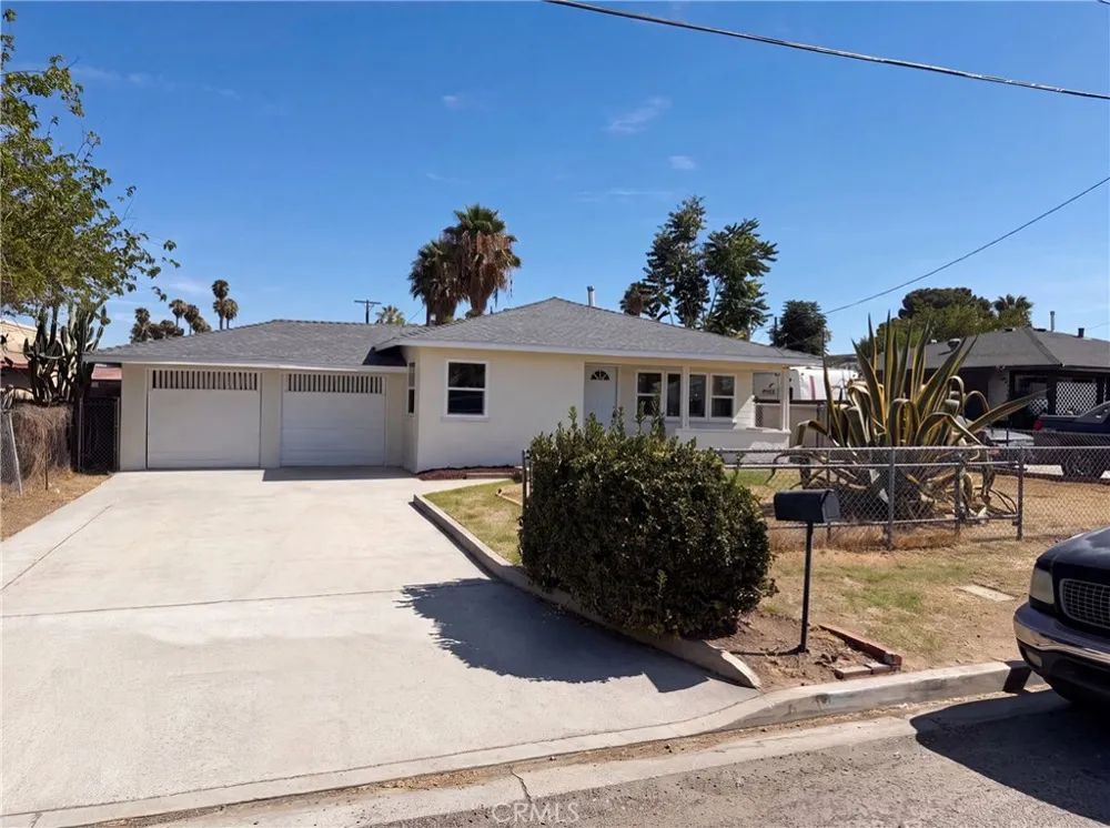 1374 El Nita Hemet, CA 92544