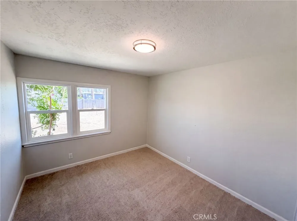 1374 El Nita Hemet, CA 92544