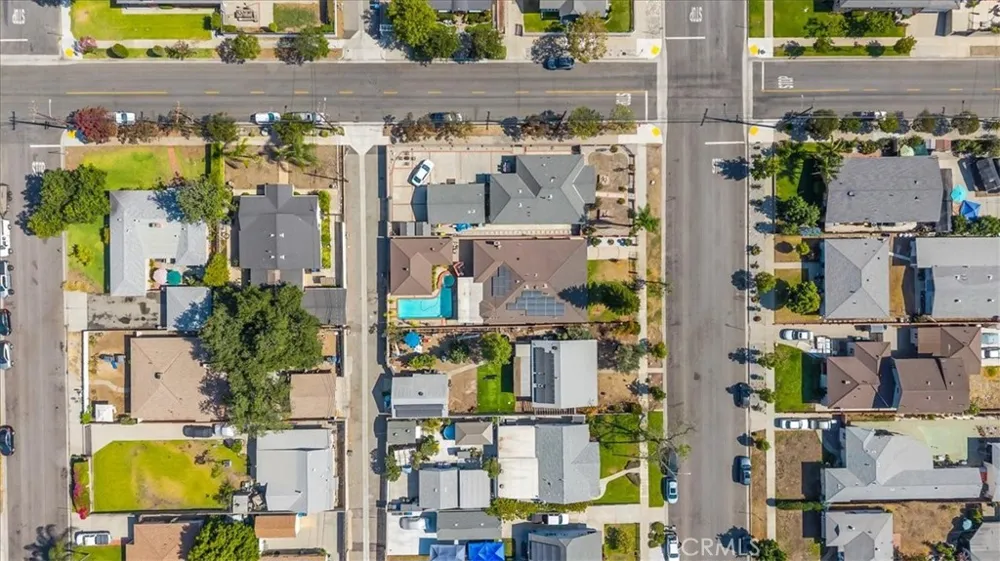 943 Orange Azusa, CA 91702