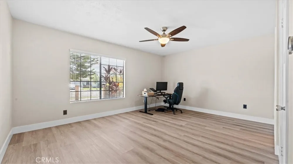 943 Orange Azusa, CA 91702