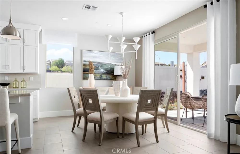4098 Lilah Circle Lake Elsinore, CA 92530