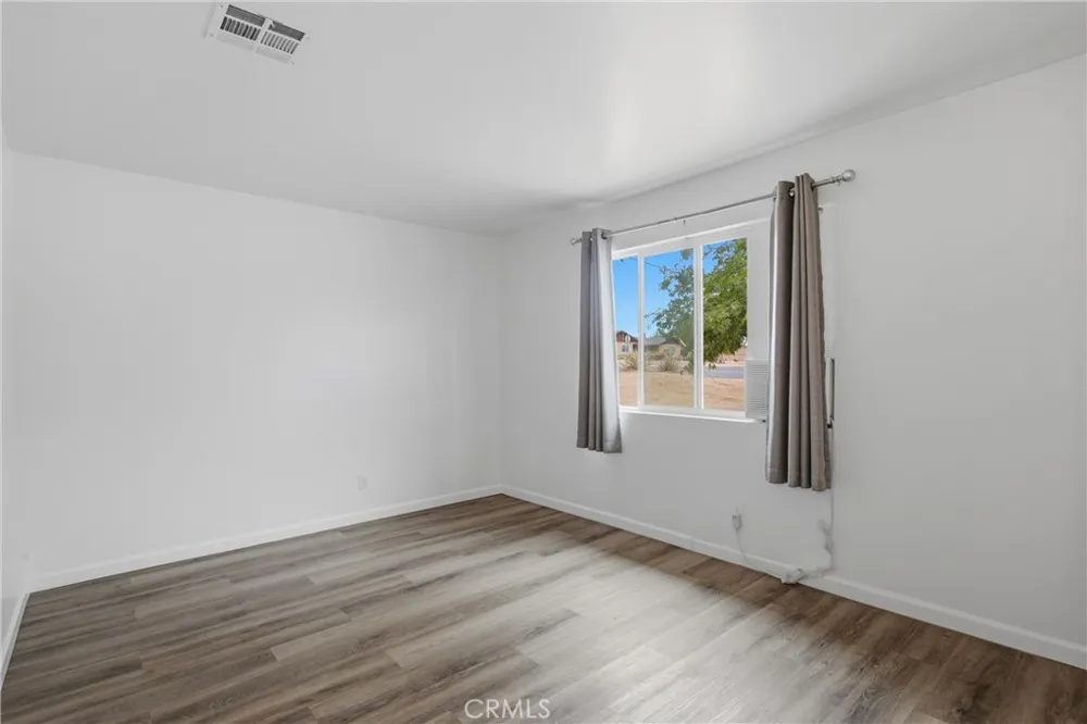 7399 Palomar Yucca Valley, CA 92284
