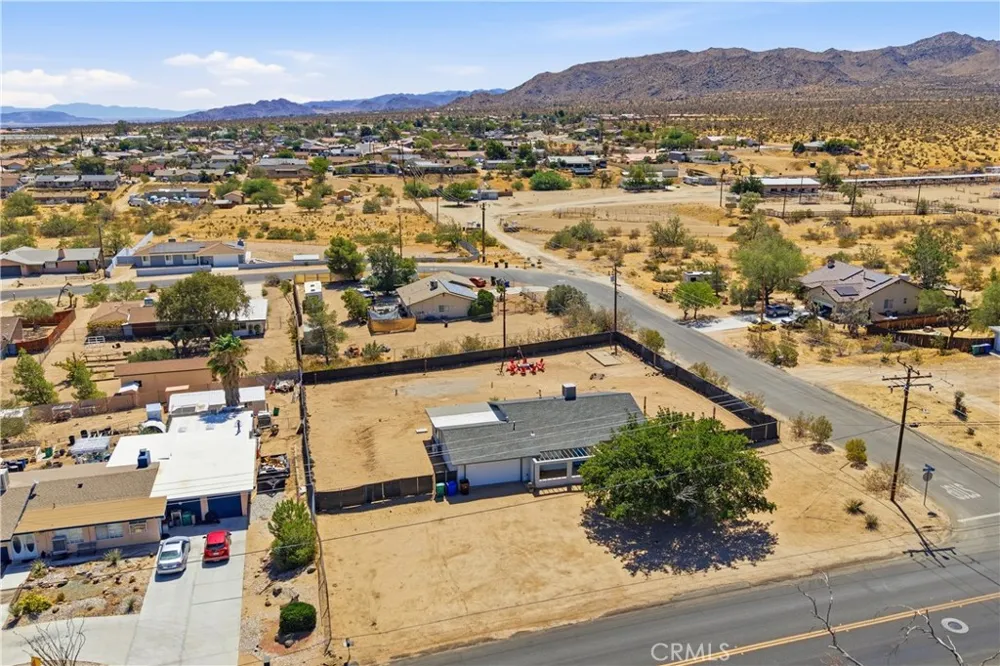 7399 Palomar Yucca Valley, CA 92284